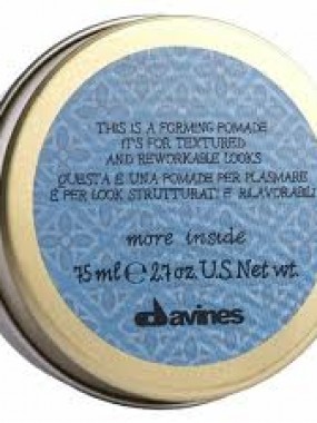 DAVINES This is a FORMIHG POMADE 